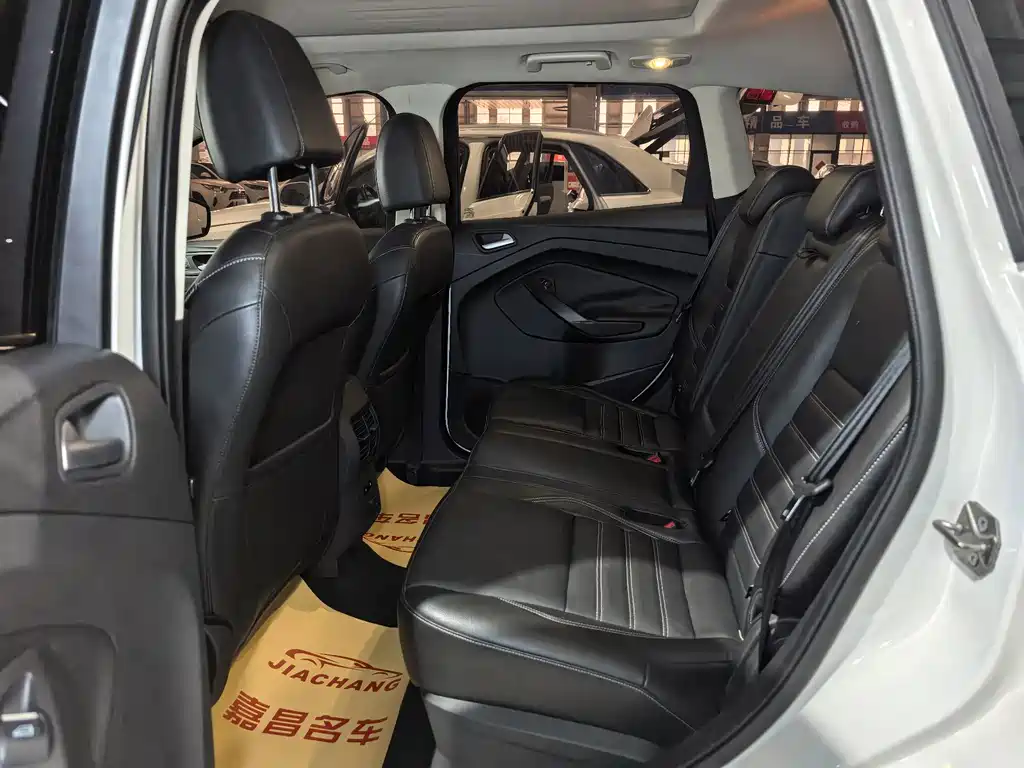 Ford Kuga — миниатюра 4