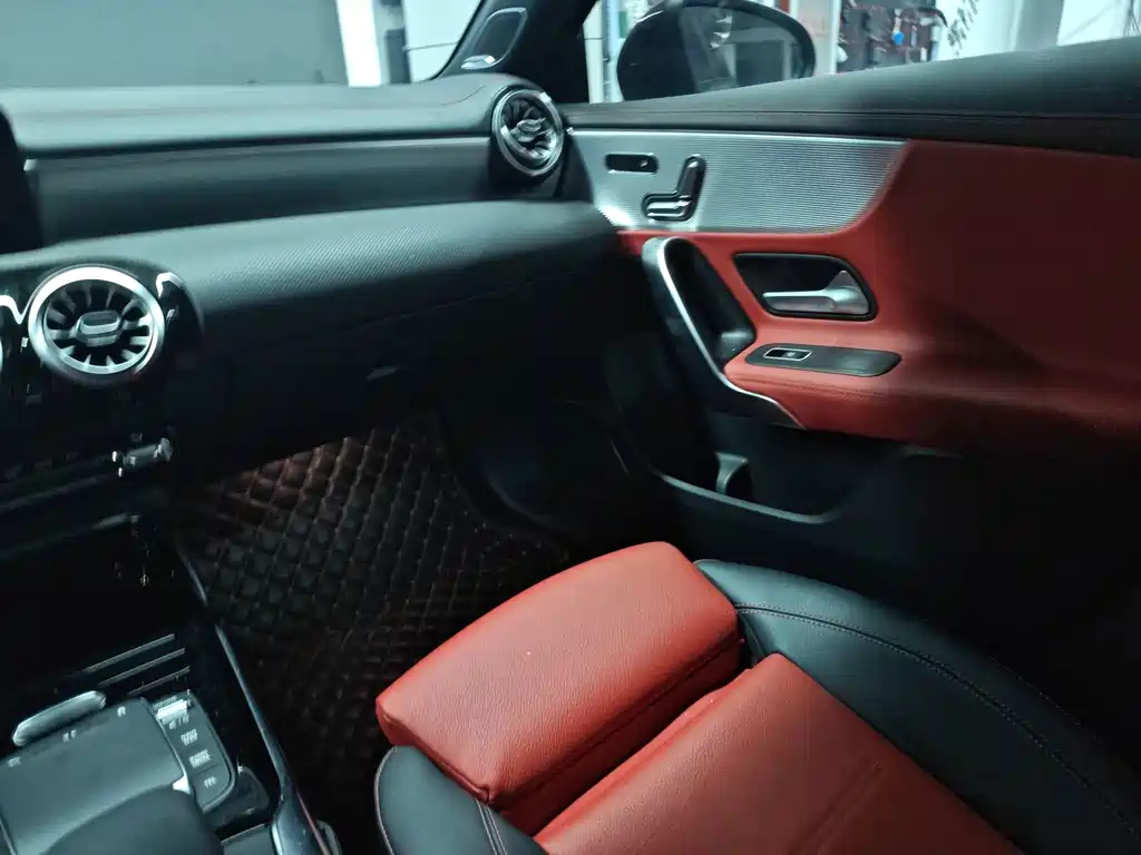Mercedes-Benz A-Class AMG — миниатюра 8