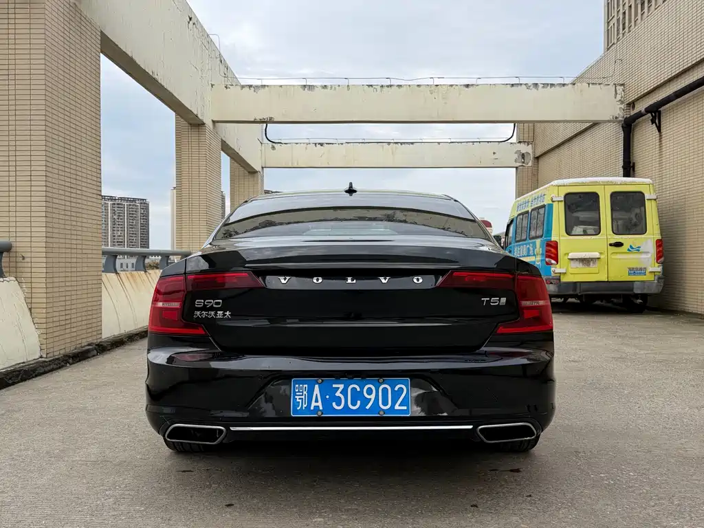 Volvo S90 — миниатюра 14