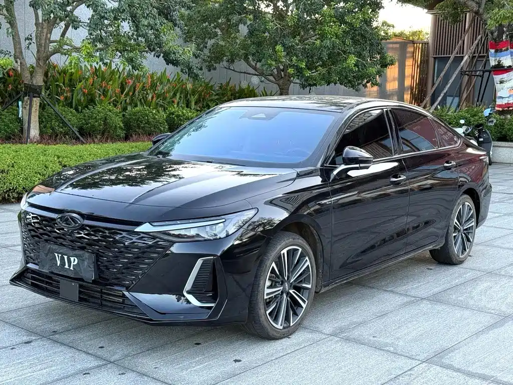 Chery Arrizo 8