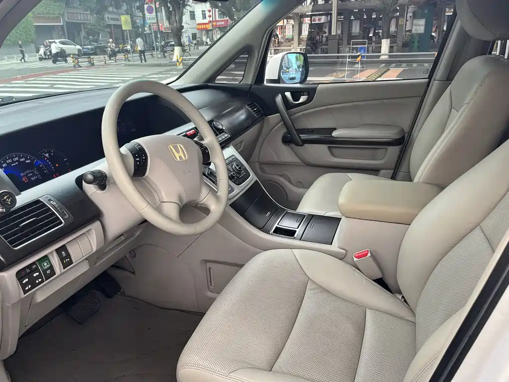 Honda Elysion 2012 2.4L VTi Luxury