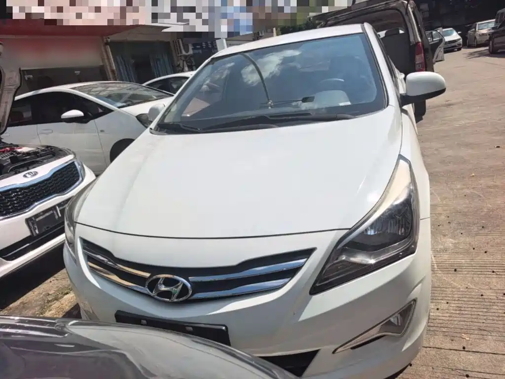 Hyundai Verna — миниатюра 3