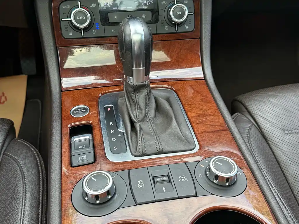 Volkswagen Touareg — миниатюра 14