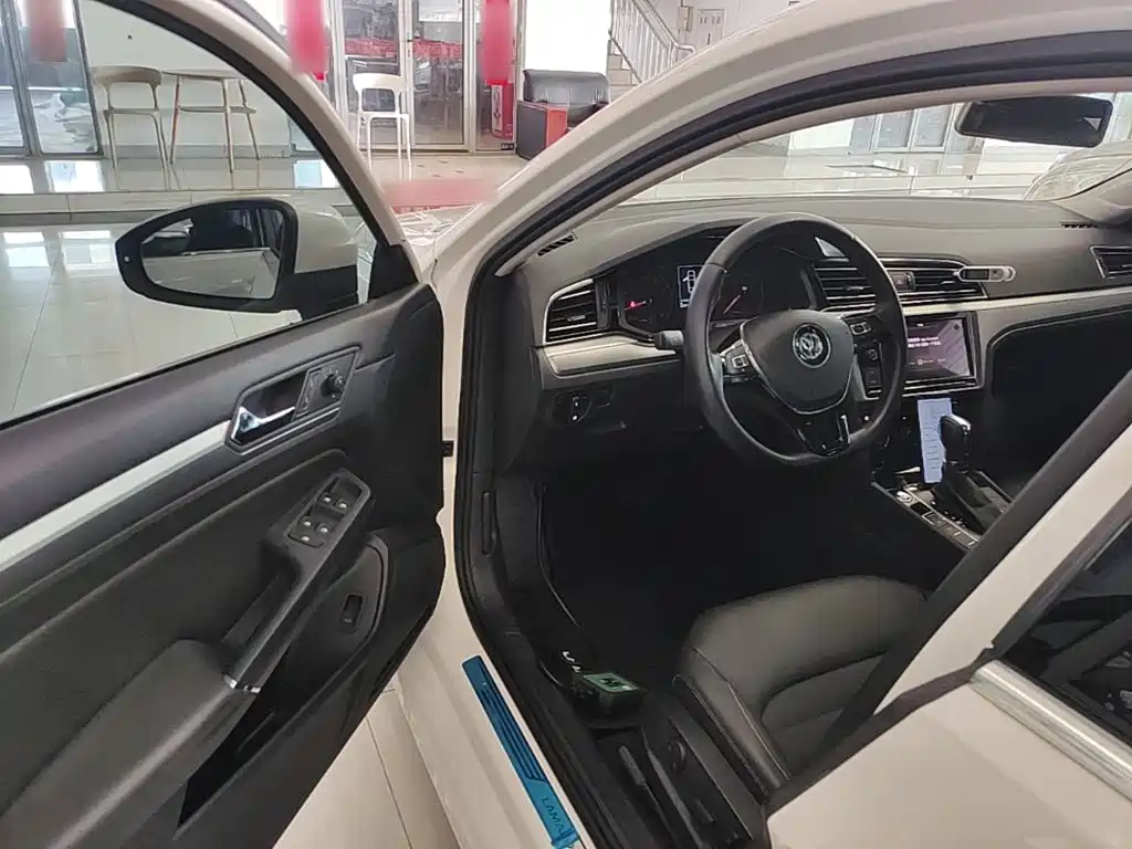Volkswagen Lamando — миниатюра 16