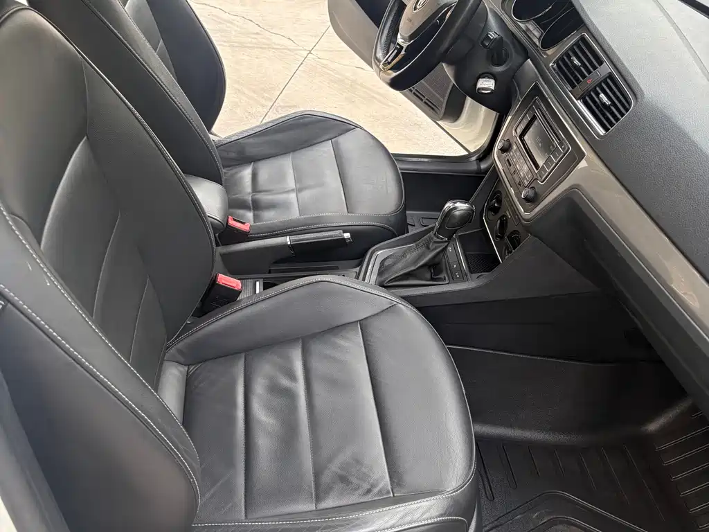 Volkswagen Lavida — миниатюра 16