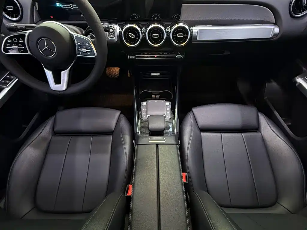Mercedes-Benz GLB — миниатюра 9
