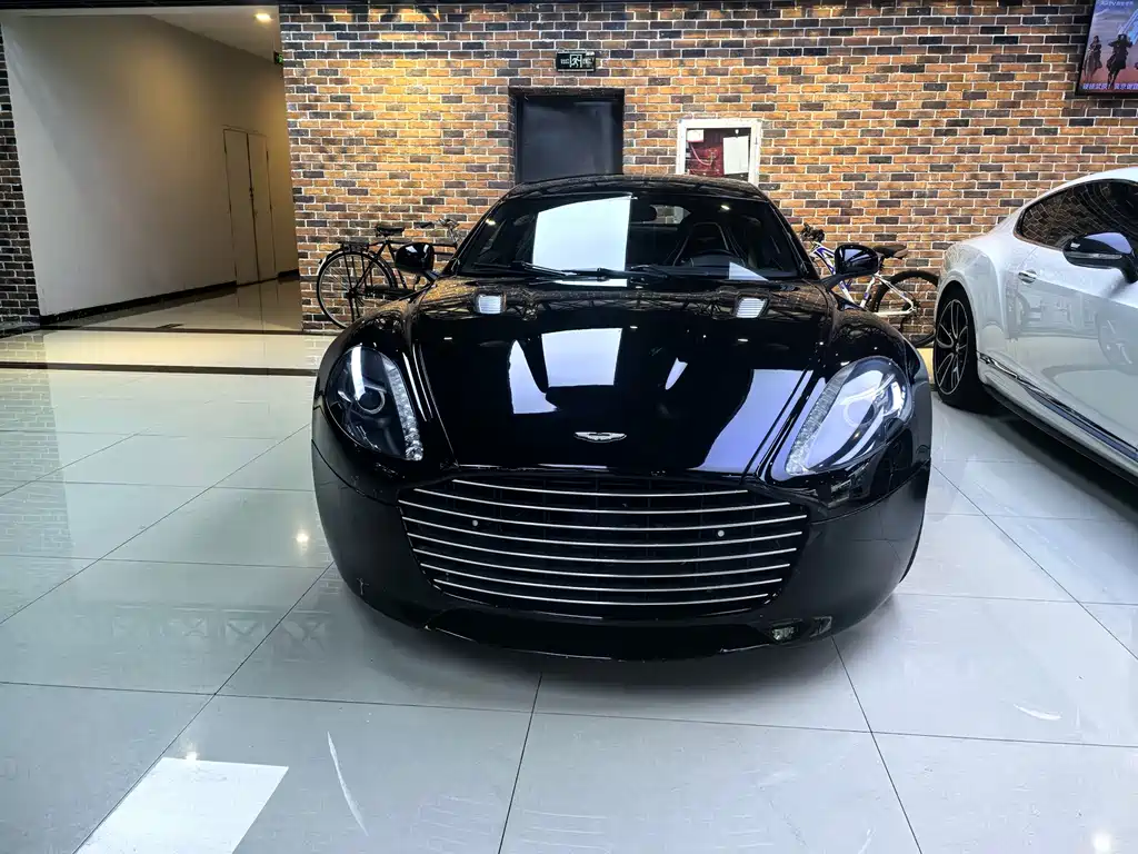 Aston Martin Rapide — миниатюра 3