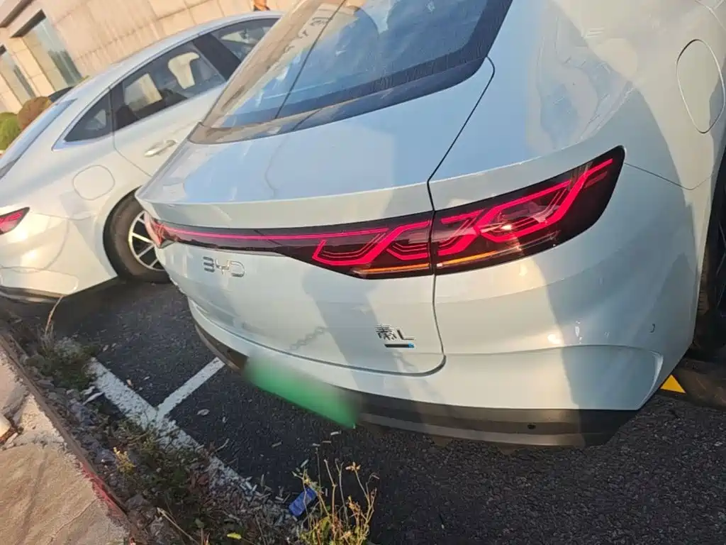 BYD Qin L — миниатюра 6