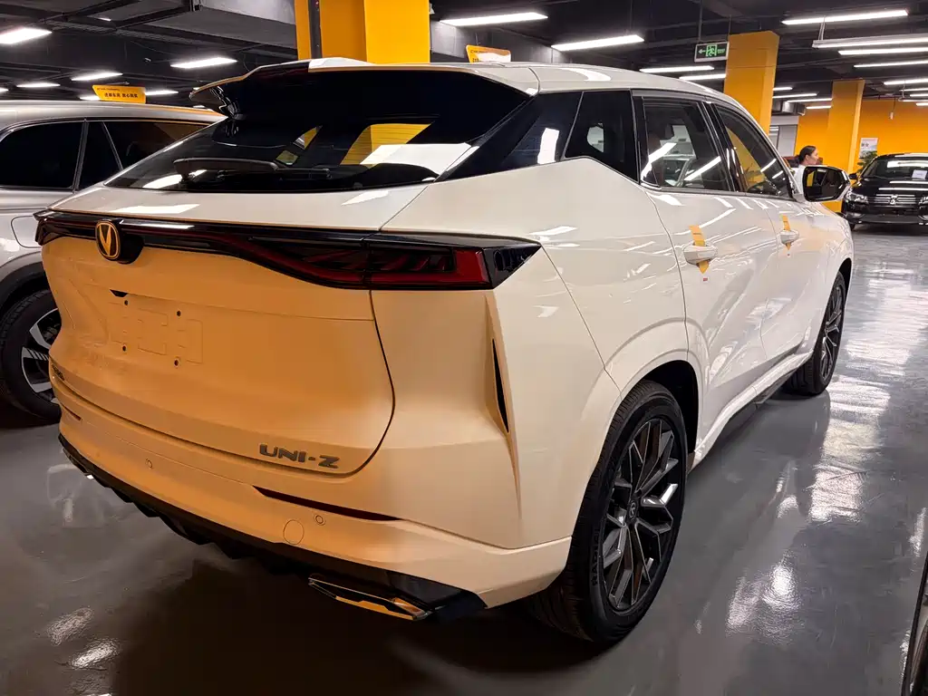 Changan UNI-Z 2025 1.5T Luxury