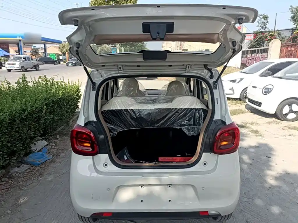 Wuling MINIEV — миниатюра 19
