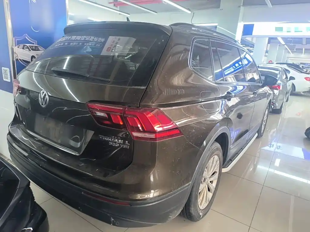 Volkswagen Tiguan L L 2017 330TSI AT