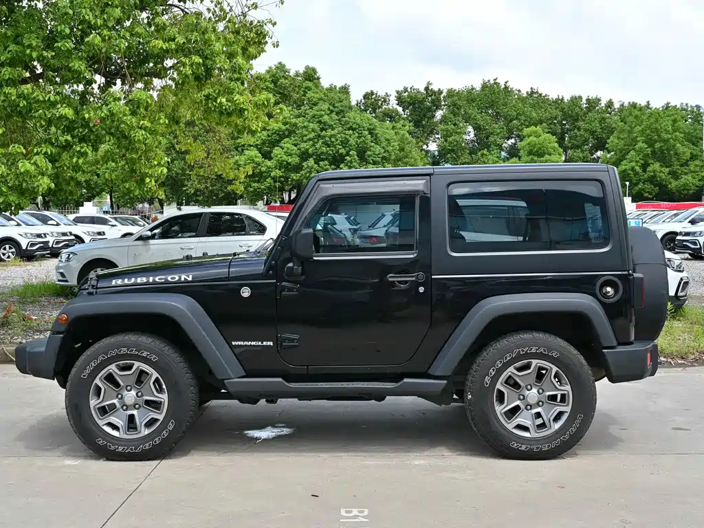 Jeep Wrangler — миниатюра 2