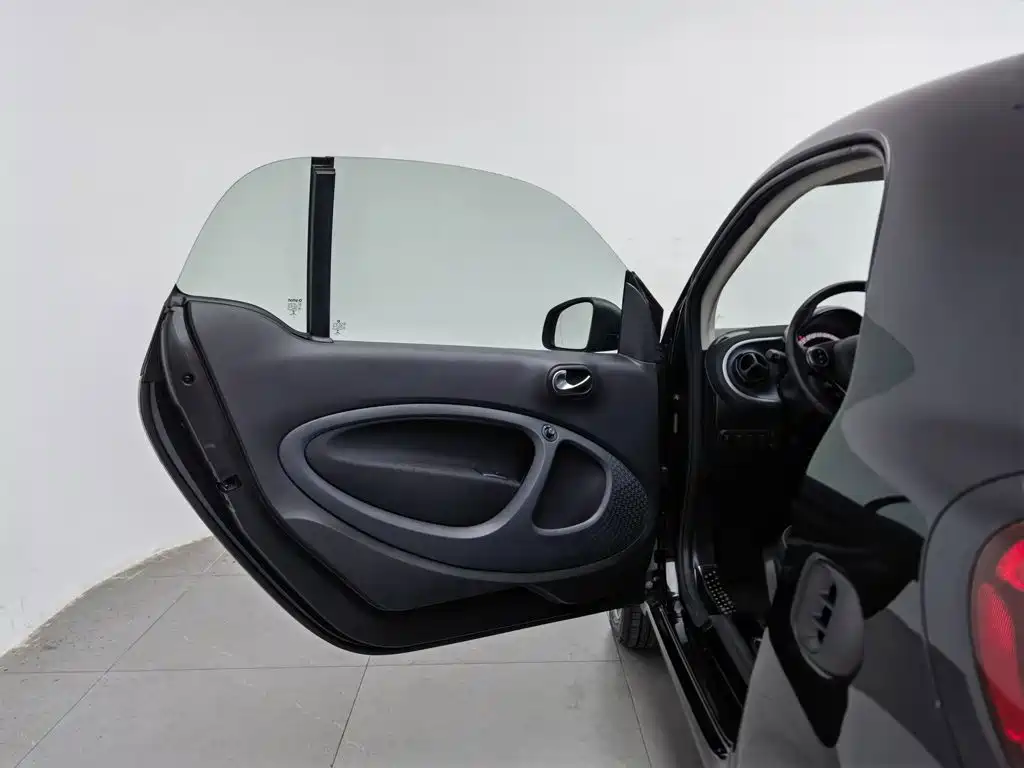 smart Smart Fortwo — миниатюра 8