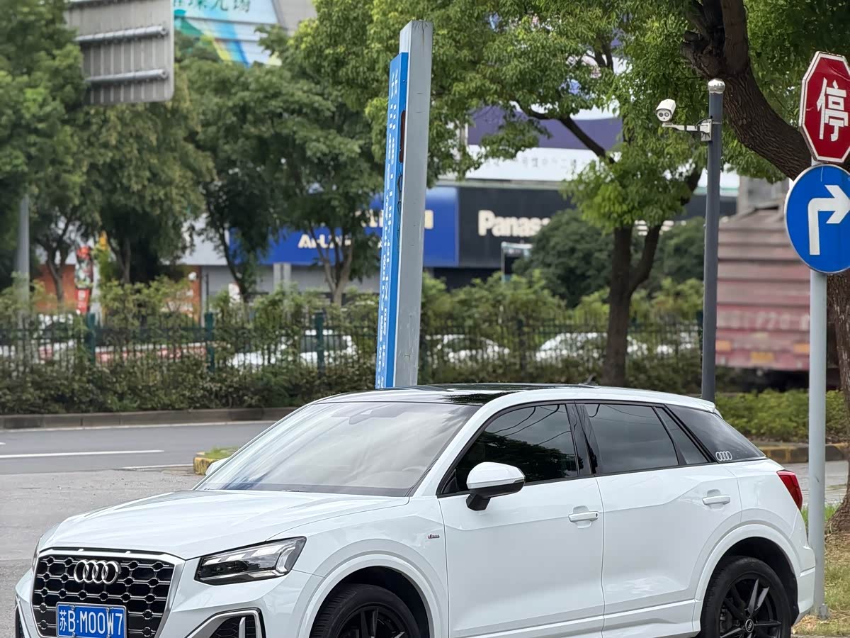 Audi Q2L 1.4 л 2022 г. Белый, пробег 50000 км