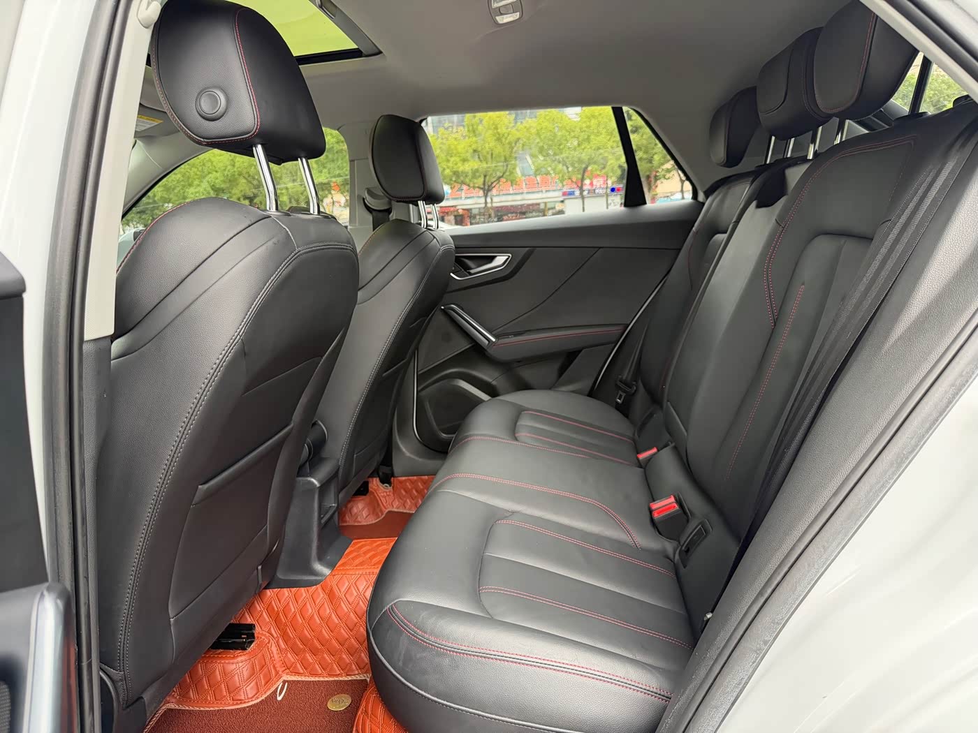 Audi Q2L 1.4 л 2022 г. Белый, пробег 50000 км