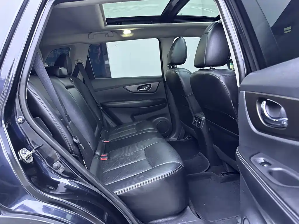 Nissan X-Trail — миниатюра 13