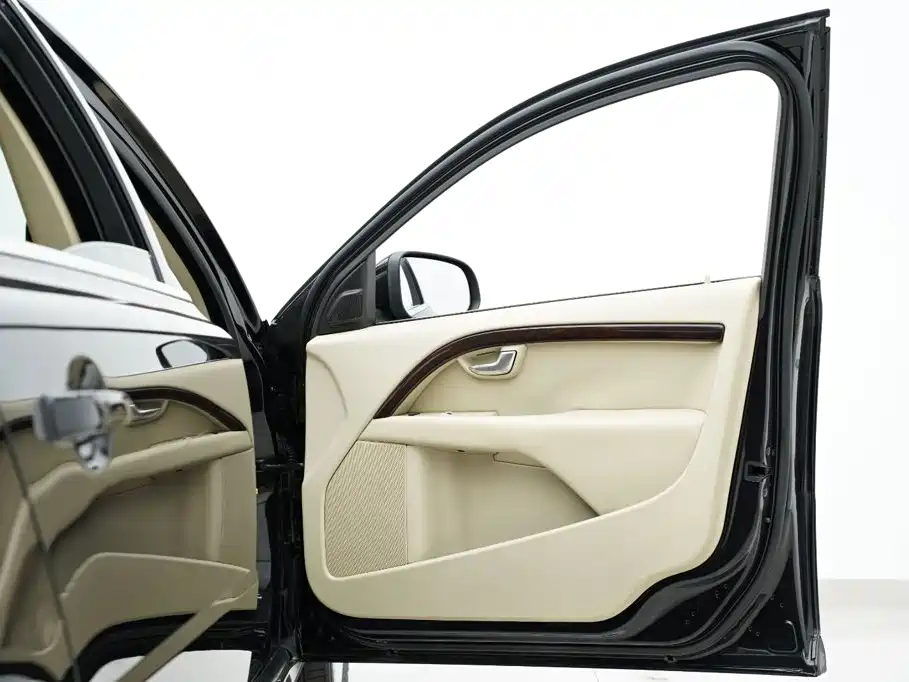 Volvo S80L — миниатюра 32