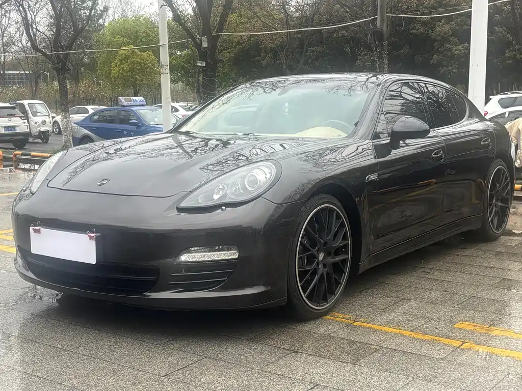 Porsche Panamera 2012