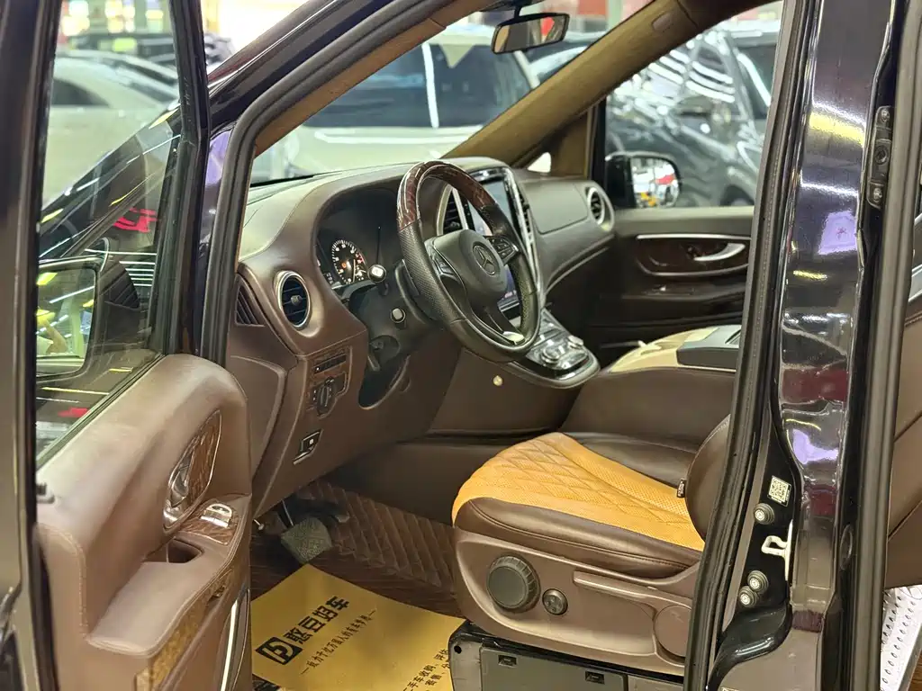 Mercedes-Benz Vito (Import) — миниатюра 7