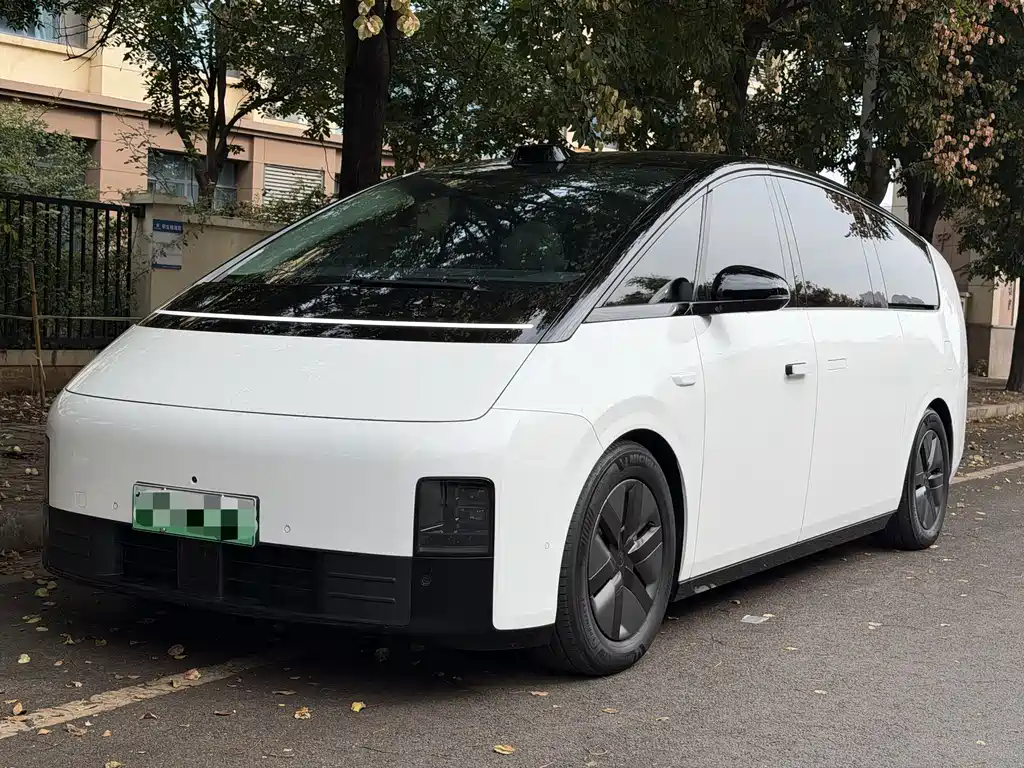 Li Auto Li MEGA