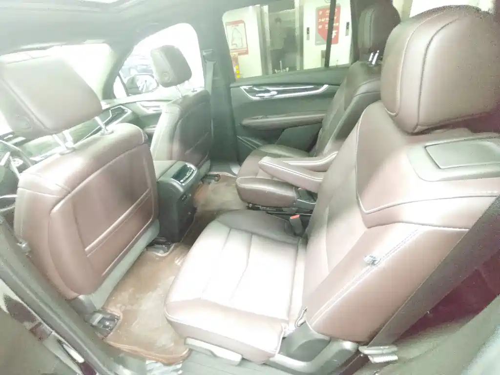Cadillac XT6 — миниатюра 9