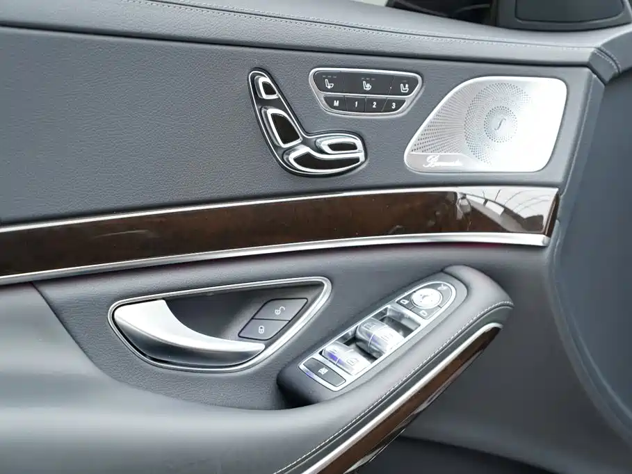 Mercedes-Benz S-Class — миниатюра 19