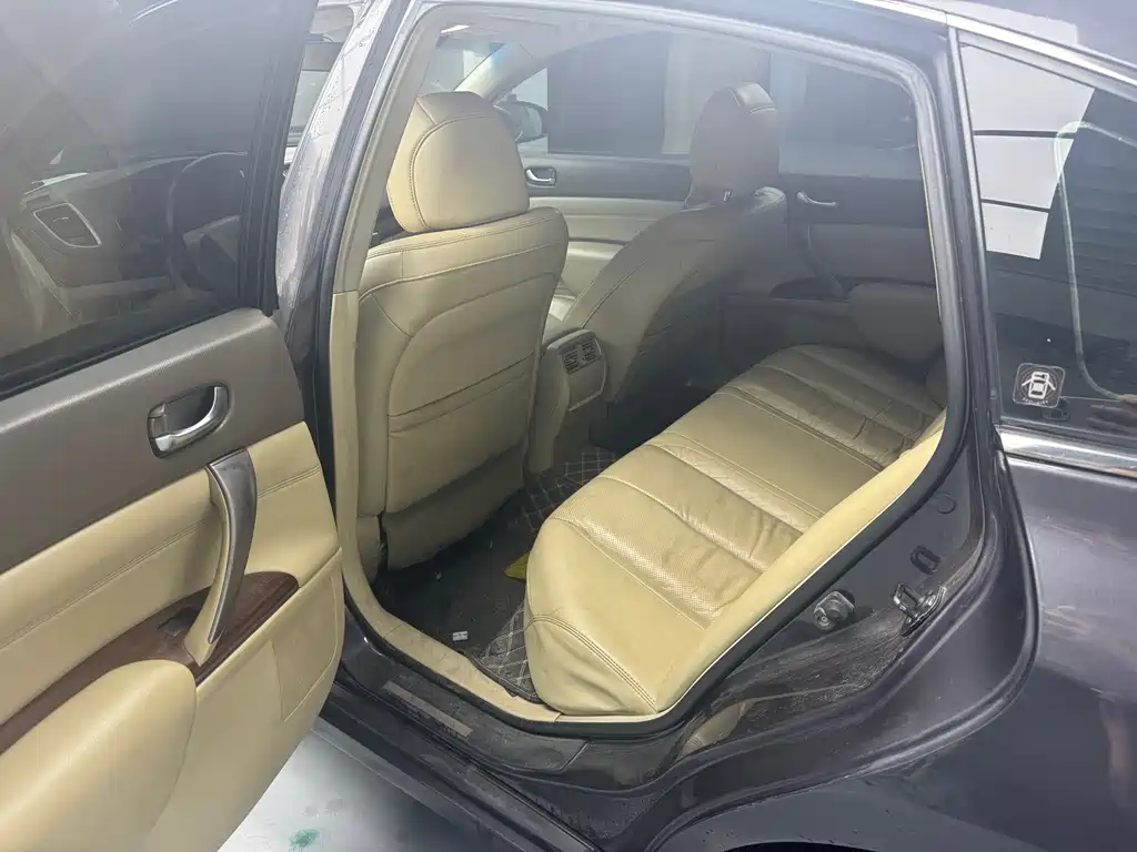 Nissan Teana — миниатюра 10