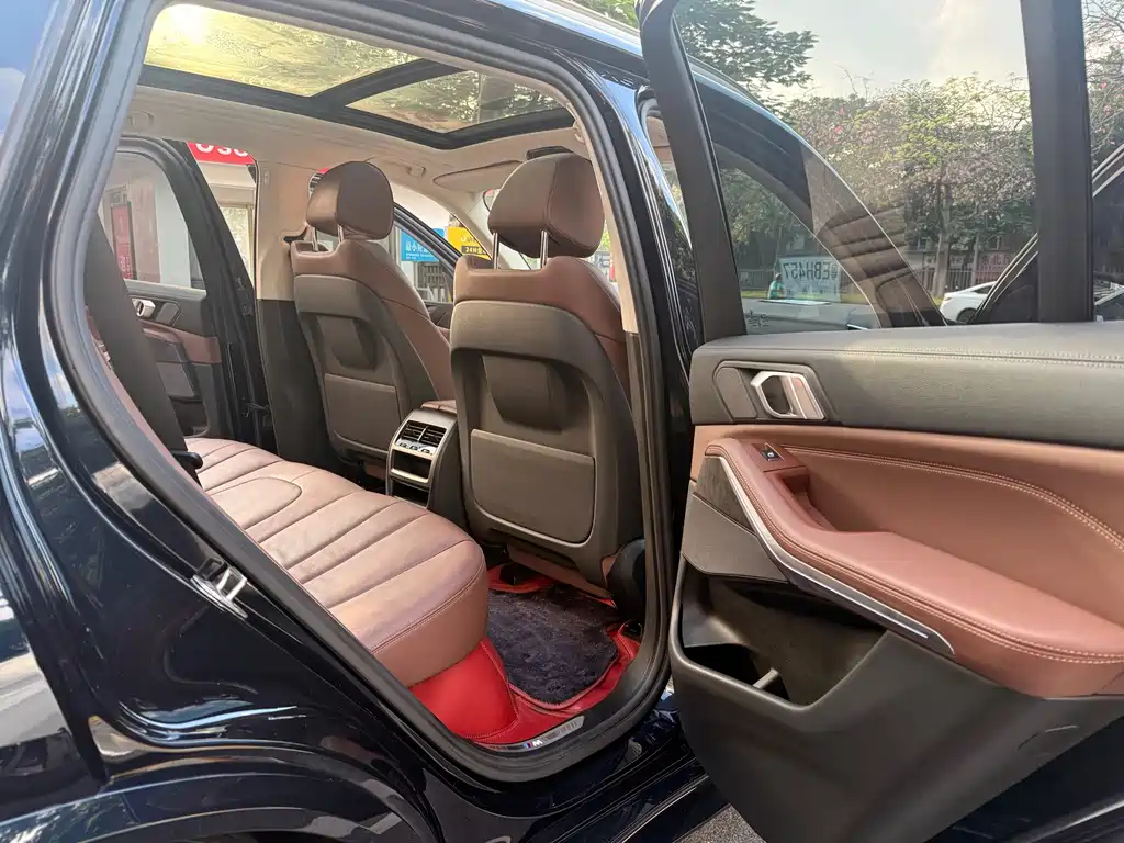 BMW X5 (Import) — миниатюра 10