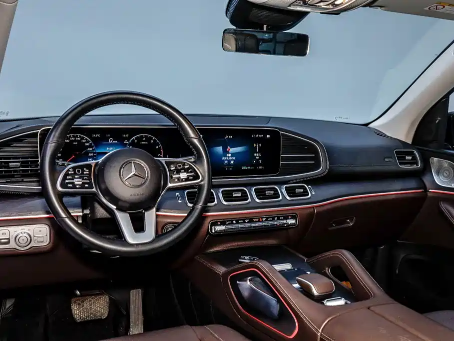 Mercedes-Benz GLE (Import) — миниатюра 23