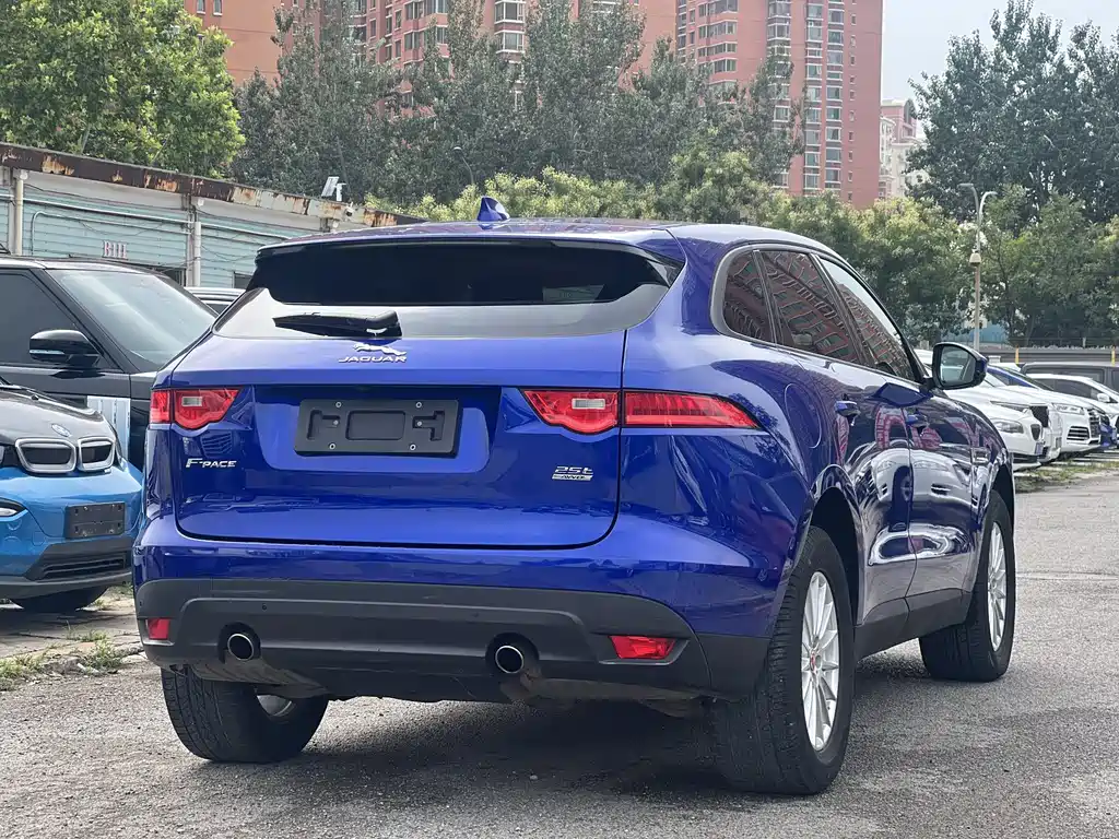 JAGUAR F PACE