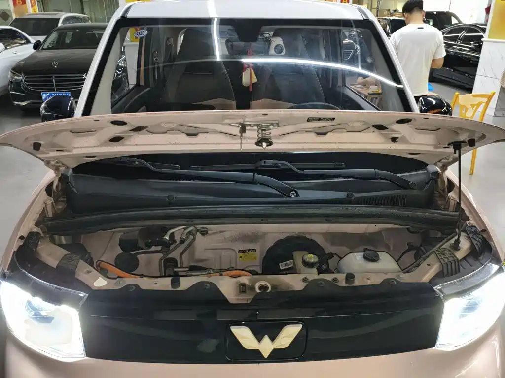 Wuling MINIEV — миниатюра 20