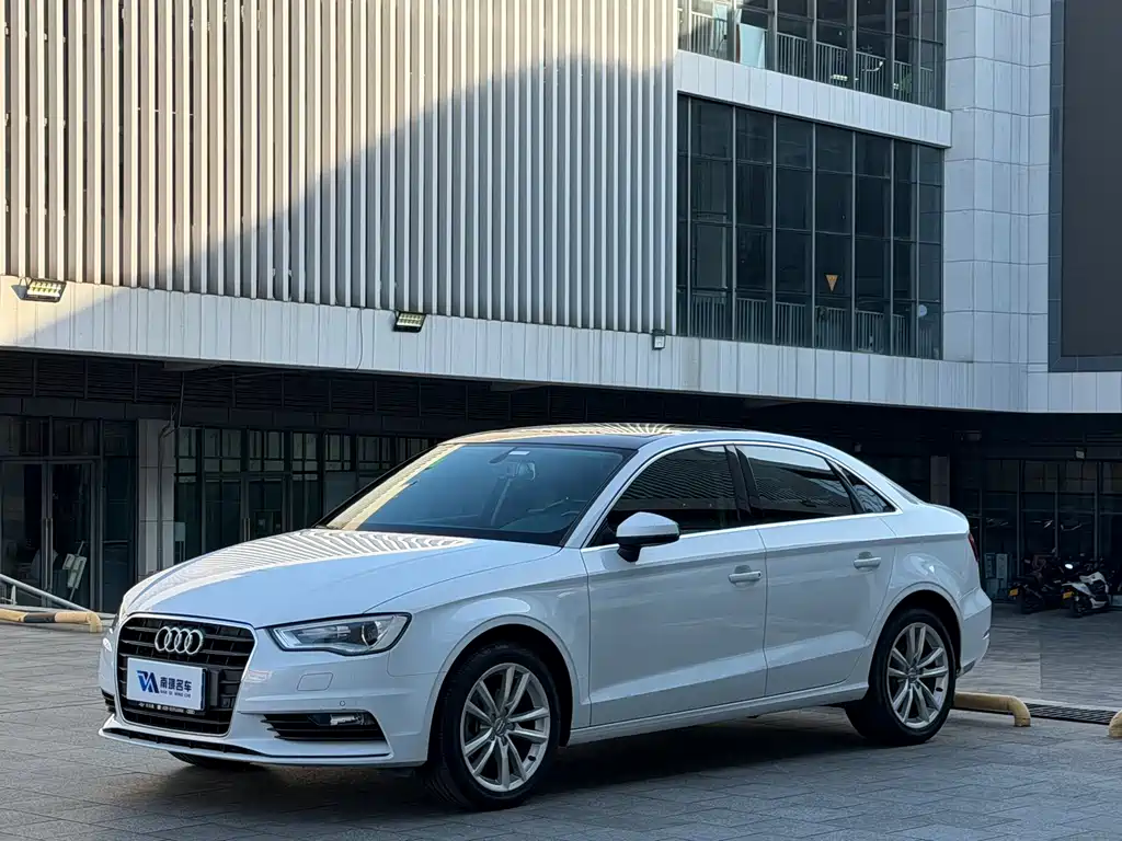 Audi A3 2015 Limousine 35 TFSI Million Anniversary Comfort Enjoy Type