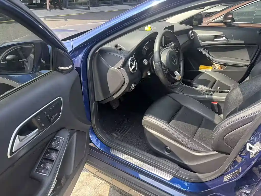 Mercedes-Benz GLA — миниатюра 6