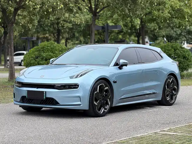 2022 Zeekr 001