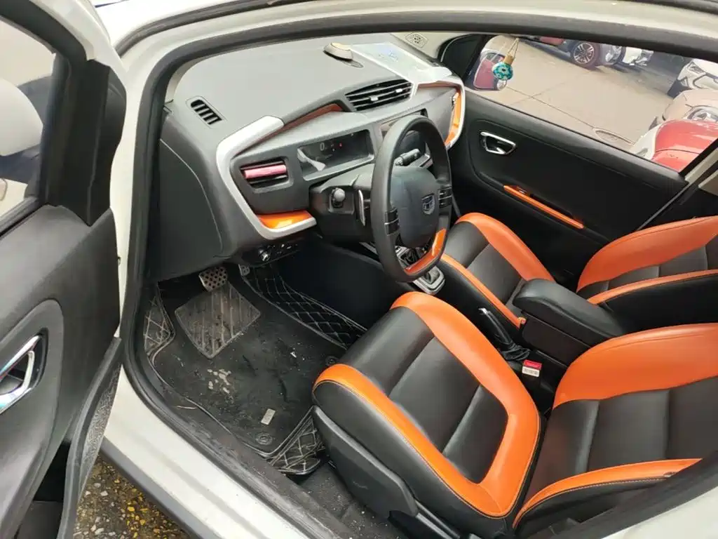 Geely Vision X1 — миниатюра 16