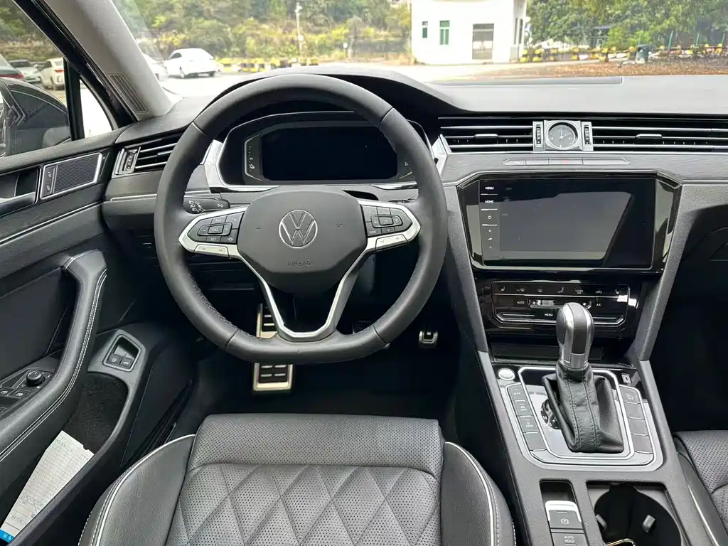 Volkswagen 迈腾 PHEV — миниатюра 9