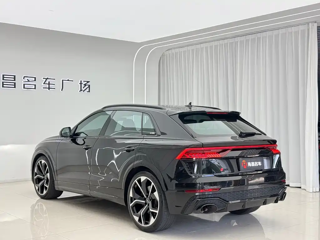 Audi RS Q8 — миниатюра 4