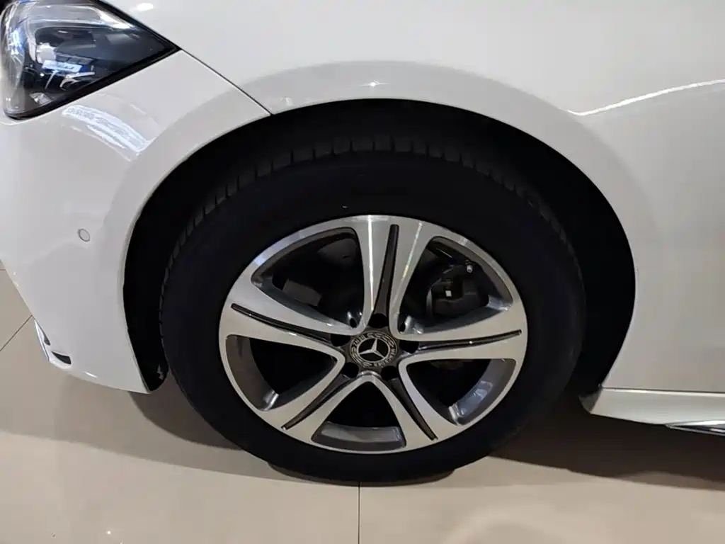 Mercedes-Benz C-Class — миниатюра 23