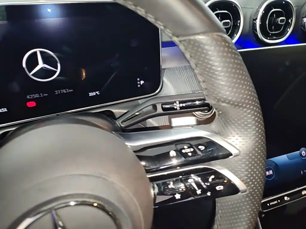 Mercedes-Benz C-Class — миниатюра 14