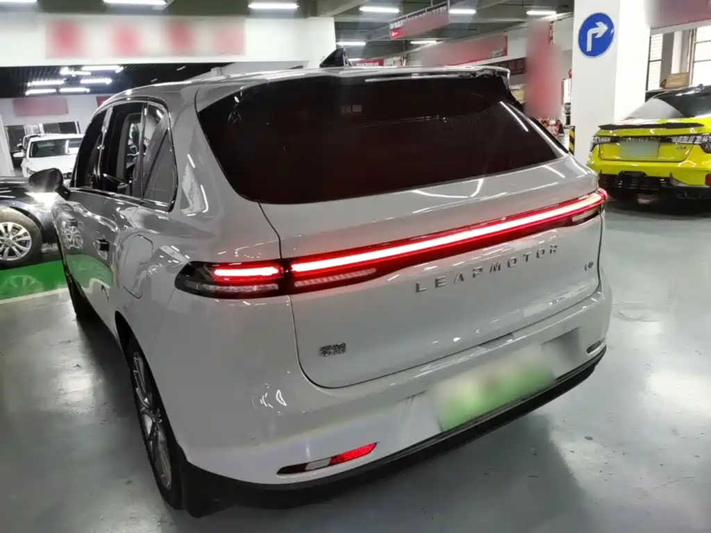 Leapmotor Leapmotor C10 — миниатюра 5