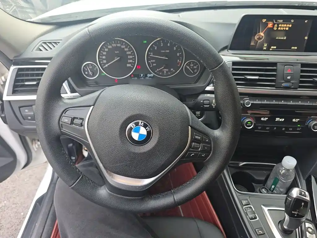 BMW 3 Series — миниатюра 11
