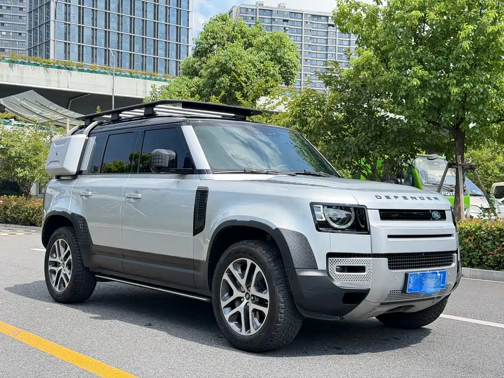 Land Rover Defender — миниатюра 5