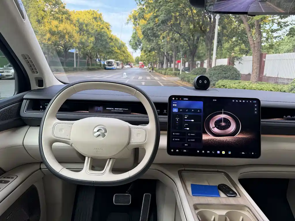 NIO ES8 — миниатюра 13