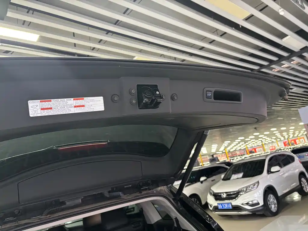 Toyota Highlander — миниатюра 8