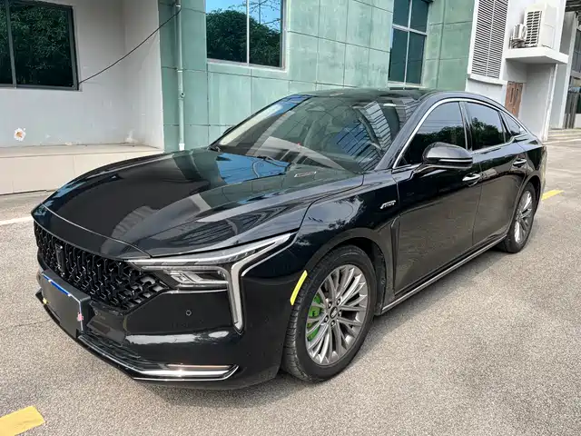 2024 Bestune B70