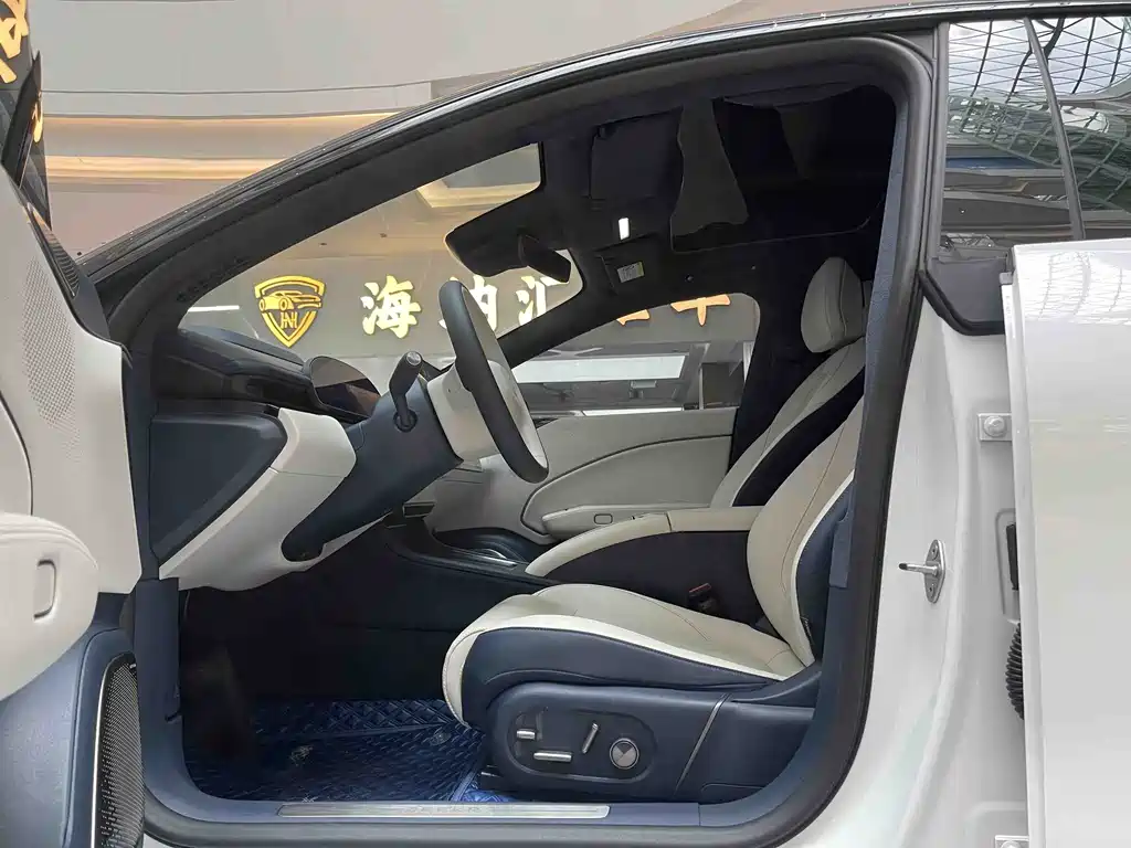 Zeekr 007 2024 Smart Drive 75kWh