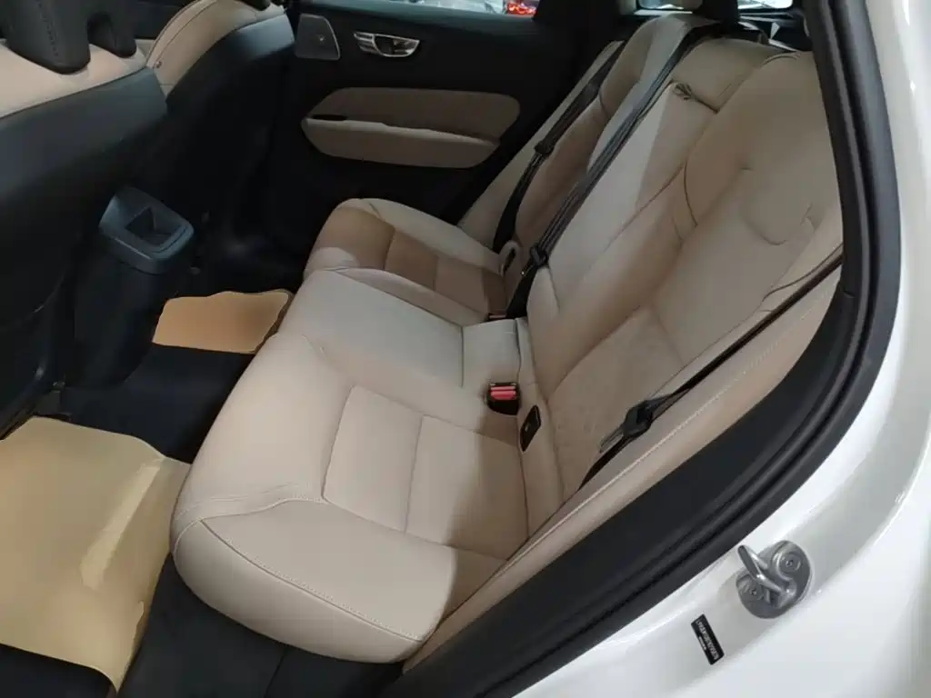 Volvo XC60 — миниатюра 17