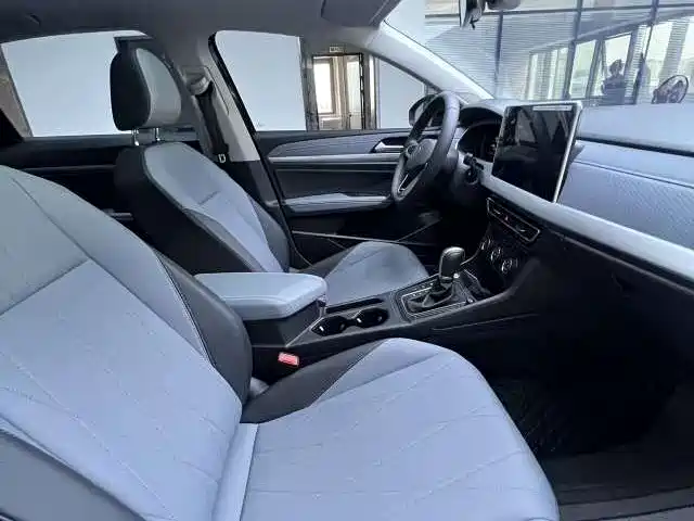 Volkswagen Lavida — миниатюра 12