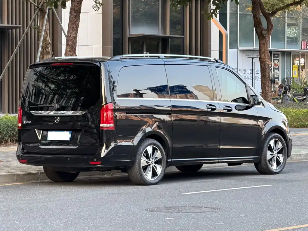 MERCEDES-BENZ V CLASS