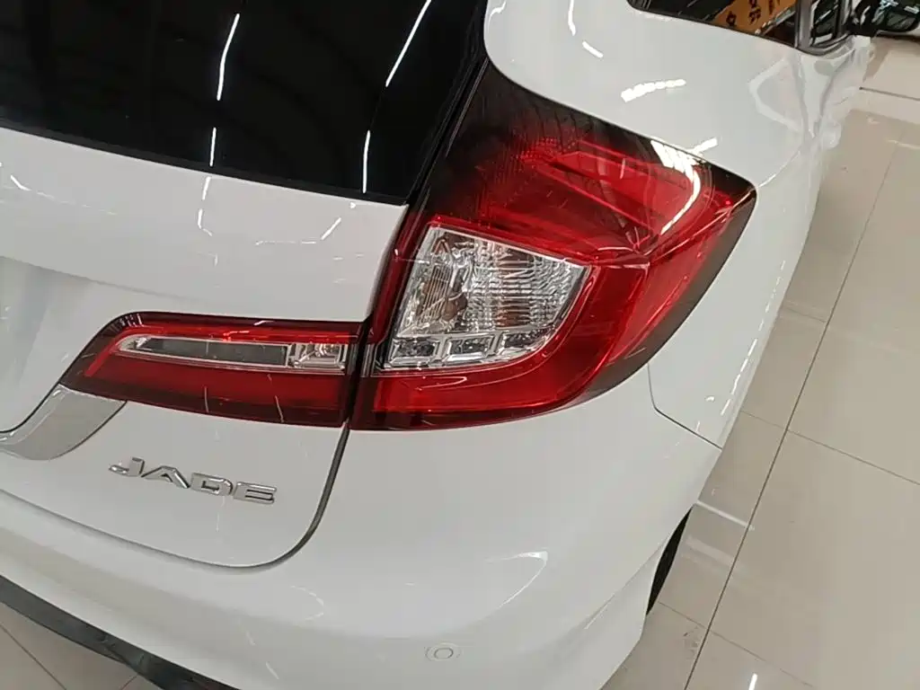 Honda Jade — миниатюра 8